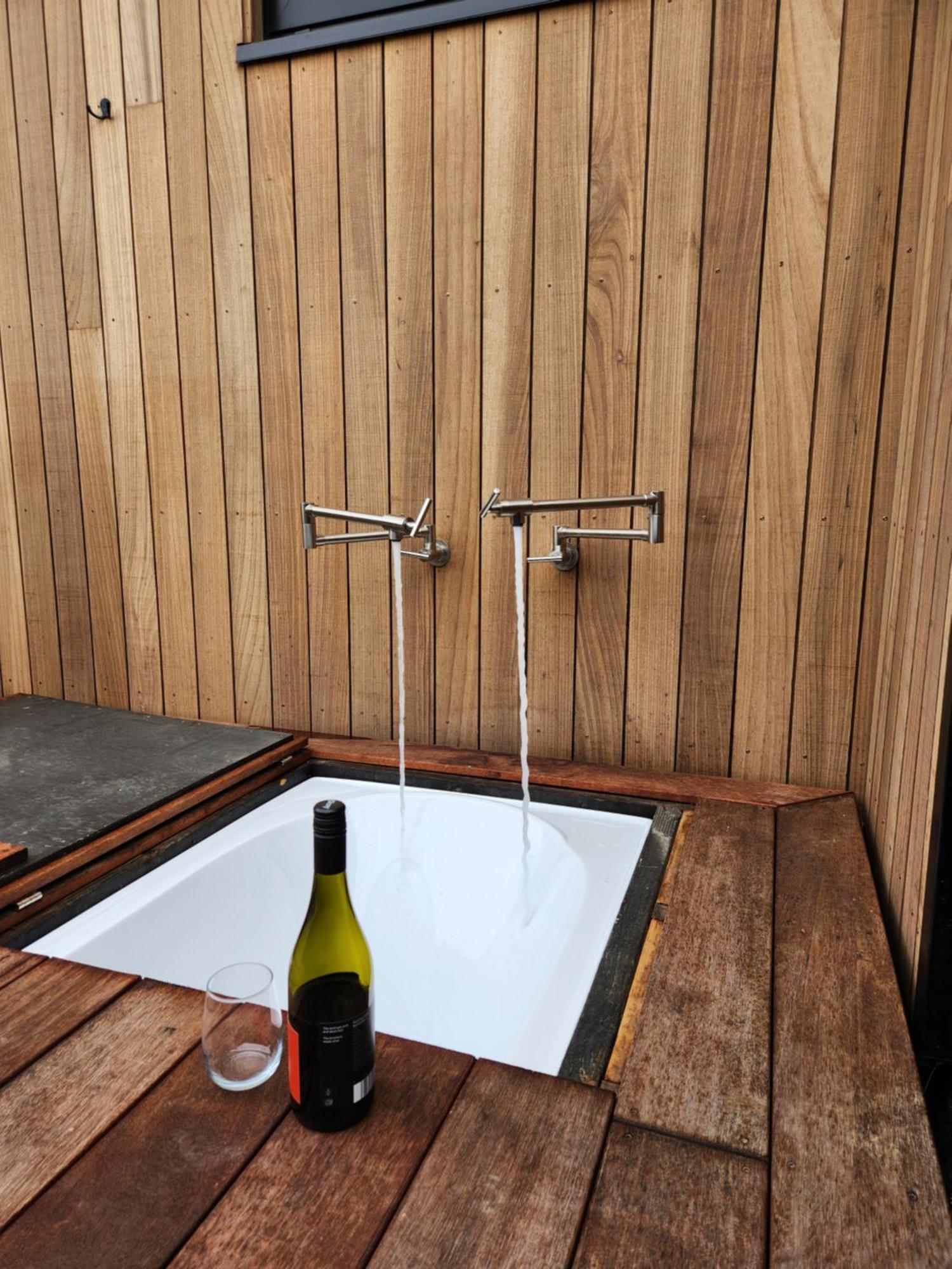Escape To Riverslea Wanaka Exterior foto